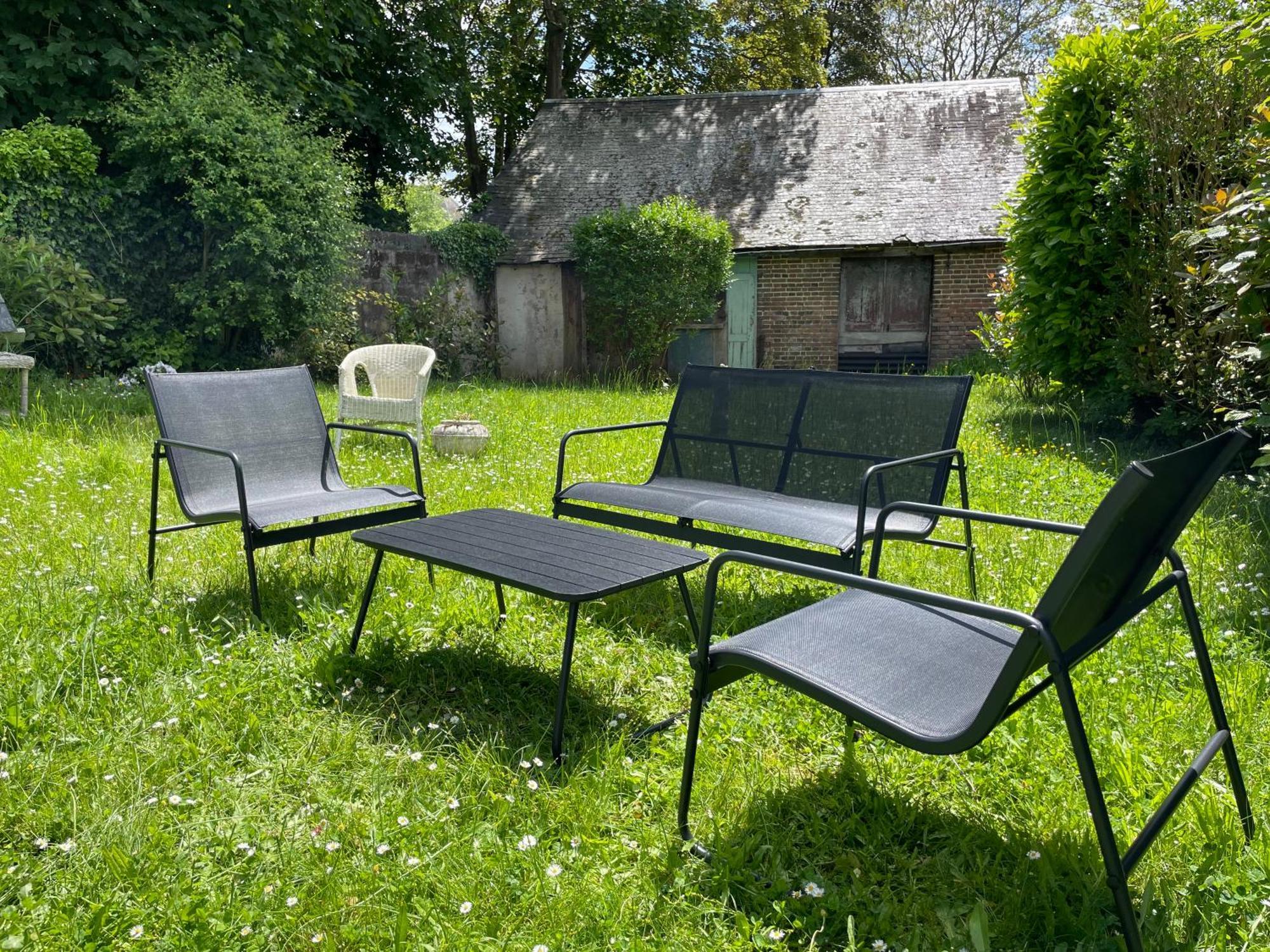 Maison De Jardin - Confort, Commodite, Bien Equipe Livarot-Pays-d'Auge Eksteriør bilde